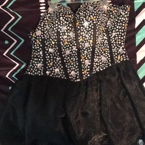 Size 6 Party/Homecoming Dress ‼️💃🏾